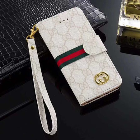 アイフォン 15 gucci グッチ 携帯ケース レザー