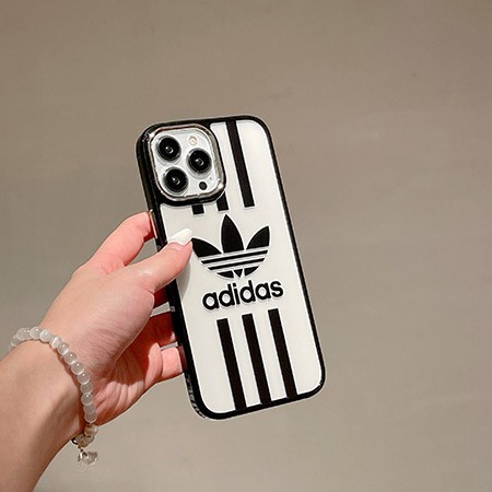 ブランド adidas アイフォン 15 スマホケース 