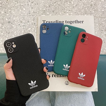 adidas風 アイフォーン13プロ 携帯ケース  キラキラ