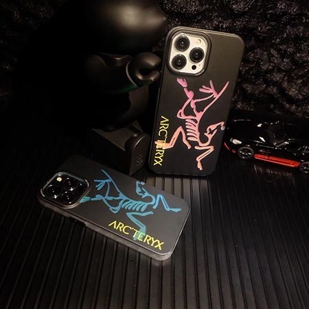 アークテリクス ケース iphone 15  面白い
