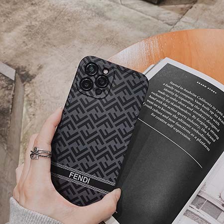 レデイース フェンディ fendi アイフォーン 15pro 