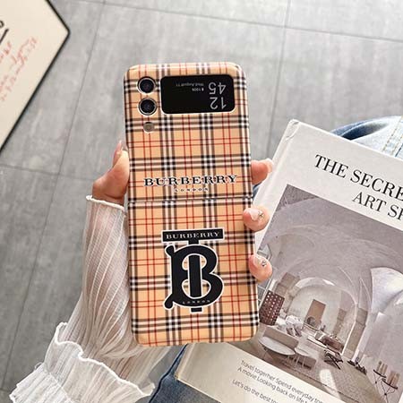 バーバリーburberry iphone 15pro 携帯ケース  本物