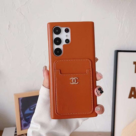 アイホン15pro シャネル スマホケース 