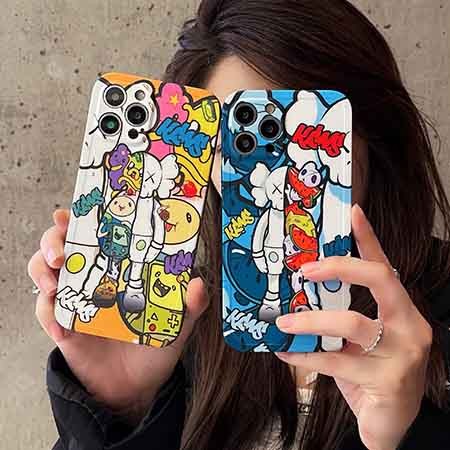 アイフォーン 15pro max kaws ケース 