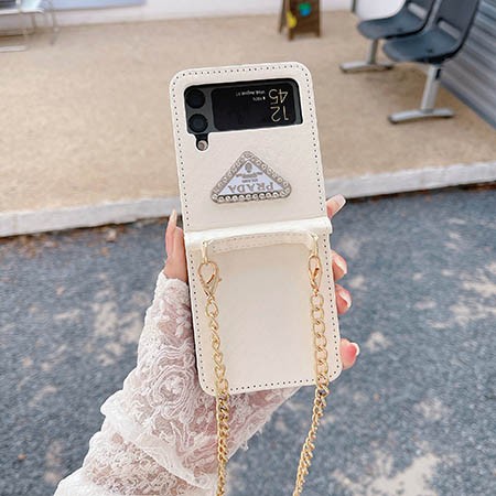 prada iphone15pro 
