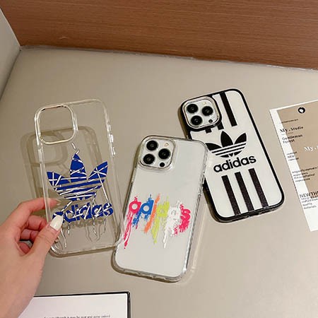ブランド adidas アイフォン 15 スマホケース 