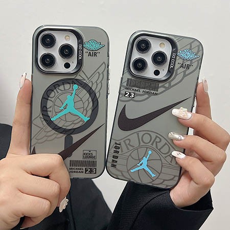 アイフォーン 15 カバー air jordan風 