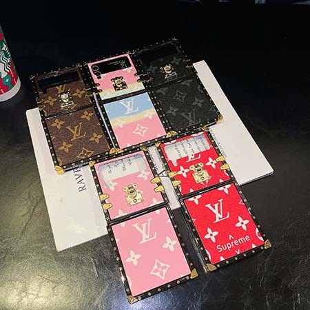ハイブランド 携帯ケース 