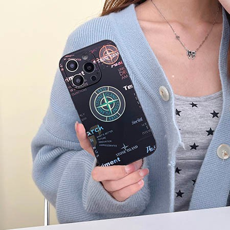 アイフォーン 15プロ 携帯ケース stone island風  ソフト