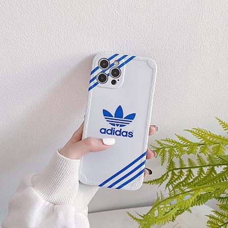 ブランド カバー アイフォン 15プラス adidas風 