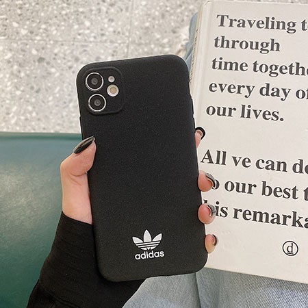 adidas風 アイフォーン13プロ 携帯ケース  キラキラ