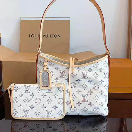 新発売 lv アイフォーン 15 スマホケース 