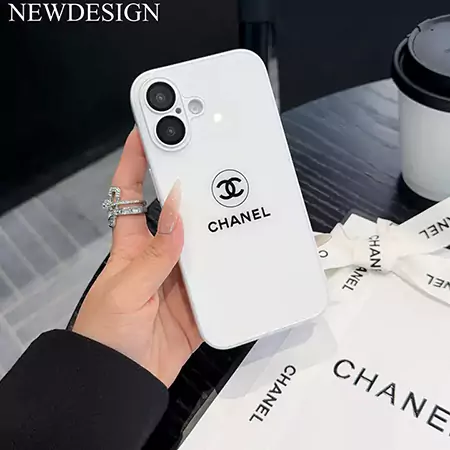 chanel シャネル ブランドロゴ iphone 16 カバー