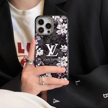 chanel 透かし彫り アイフォーン 16 スマホケース