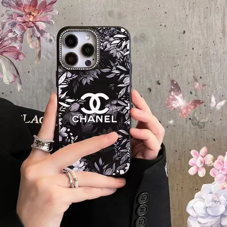 chanel 透かし彫り アイフォーン 16 スマホケース