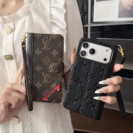 iphone17アイフォーン17プラス gucci グッチ カバー  シリコン