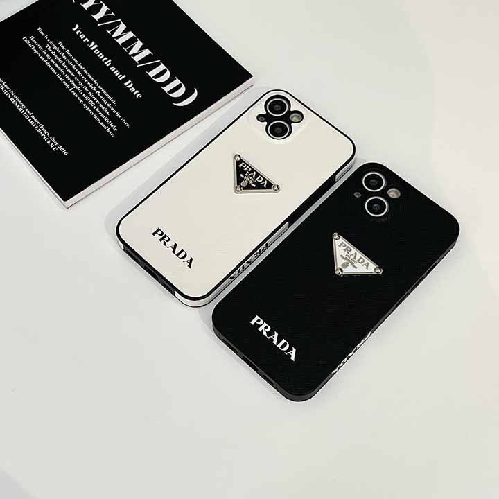 prada iphone 15カバー