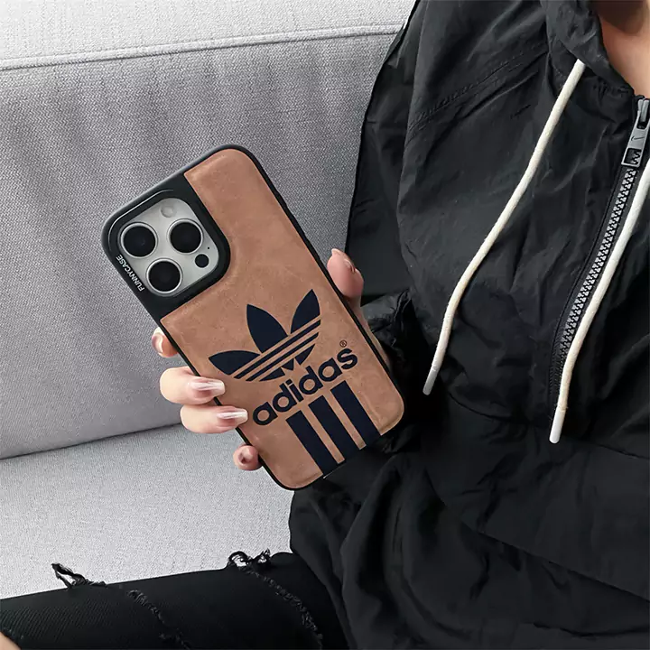 iphone 15 ケース 激安 adidas風